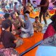 Korban Kebakaran Kemayoran Dapat Bantuan 500 Boks Konsumsi Makanan dari Ditpamobvit Polda Metro Jaya