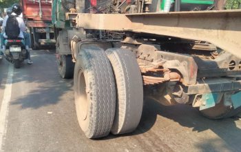 Diduga Kurang Pengawasan Ketat Dari Petugas, Truk Kontainer Tak Layak Tetap Beroperasi di Cilincing Marunda