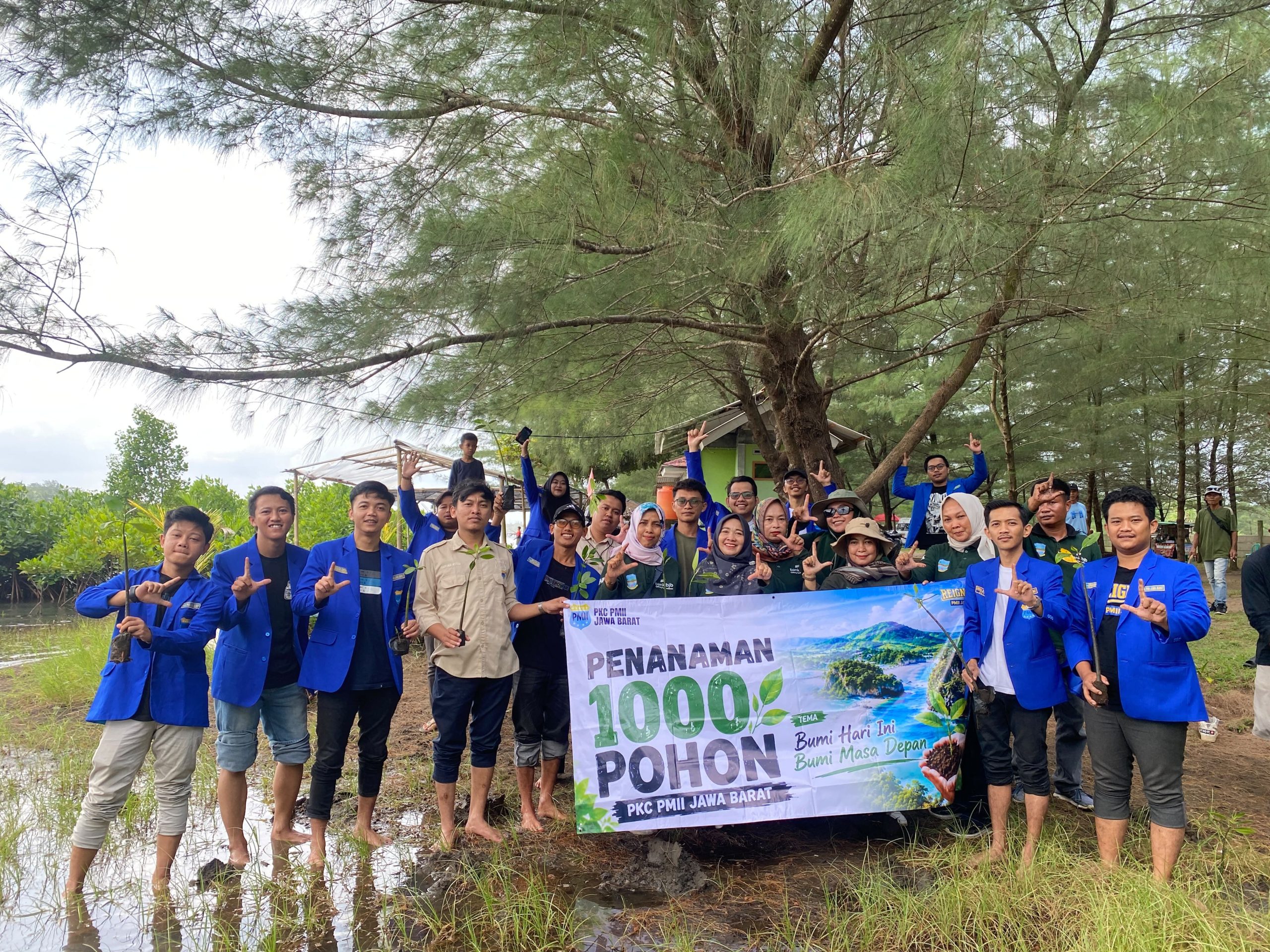 PKC PMII JAWA BARAT GELAR RAKERDA, PENANAMAN 1.000 POHON MANGROVE, DAN DIALOG PUBLIK DI KABUPATEN PANGANDARAN
