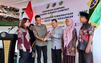 Kampung RA dan Pemberdayaan Wakaf Produktif Diresmikan, Sahli ATR/BPN Harapkan Kesejahteraan Masyarakat Dapat Terwujud