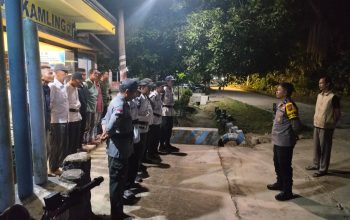 Bhabinkamtibmas Desa Sido Rejo Hadiri Apel Satkamling di Dusun I Desa Tegal Mulyo