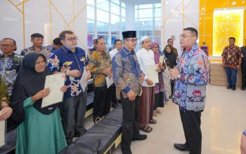 Kantah Kota Samarinda Dapat Penghargaan, Wamen Ossy : ATR/BPN Harus Jadi Solusi Atas Pembangunan di Kalimantan Timur Kantah Kota Samarinda Dapat Penghargaan, Wamen Ossy : ATR/BPN Harus Jadi Solusi Atas Pembangunan di Kalimantan Timur