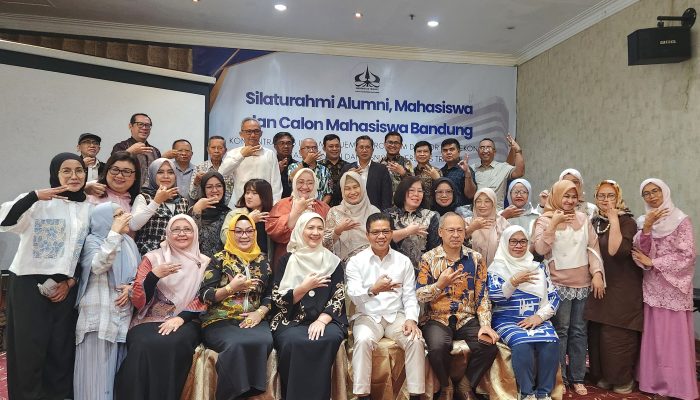 Perkuat Jejaring, Program Doktor Ilmu Ekonomi FEB Trisakti Gelar Silaturahmi Lintas Generasi di Bandung