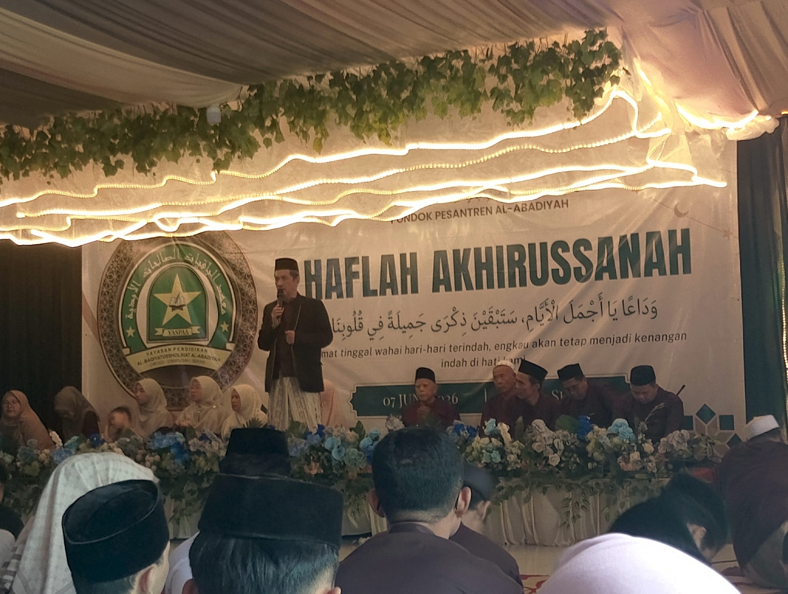 Haflah Akhirussanah Pondok Pesantren Al-Abadiyah, Pesan Kiyai: Jaga Sholat 5 Waktu dan Silaturahim Haflah Akhirussanah Pondok Pesantren Al-Abadiyah, Pesan Kiyai: Jaga Sholat 5 Waktu dan Silaturahim