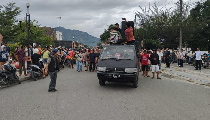 Ribuan Warga Kepung Kantor Bupati Tapanuli Tengah, Kekecewaan Korban Bencana Memuncak