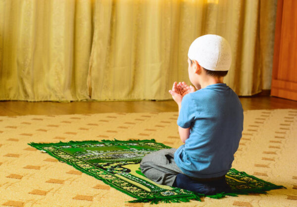 Ini Doa Memohon Keturunan yang Saleh dan Salehah dari Surah Ali Imran Ayat 36