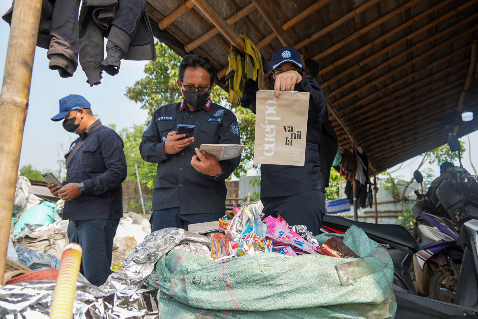 Kementerian LH Tindak Tegas Pelaku Peleburan Aluminium Ilegal di Kawasan Permukiman Kabupaten Tangerang Kementerian LH Tindak Tegas Pelaku Peleburan Aluminium Ilegal di Kawasan Permukiman Kabupaten Tangerang