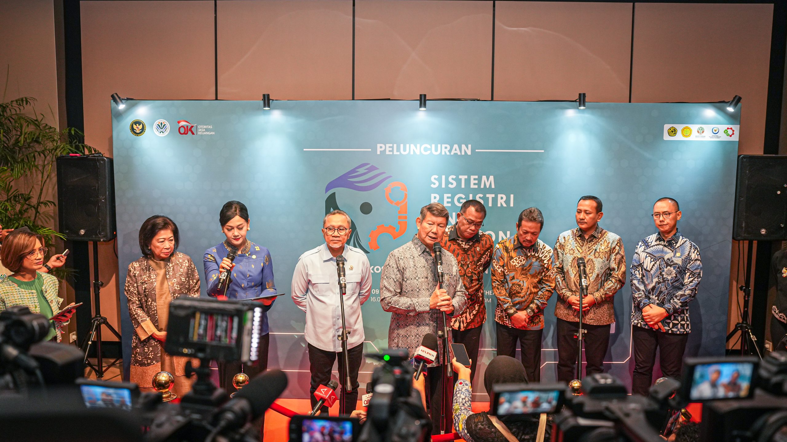 Indonesia Luncurkan Sistem Registri Unit Karbon Berstandar Internasional, Menteri LH Jumhur : Wujudkan Keadilan Iklim Indonesia Indonesia Luncurkan Sistem Registri Unit Karbon Berstandar Internasional, Menteri LH Jumhur : Wujudkan Keadilan Iklim Indonesia
