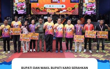 Bupati dan Wakil Bupati Karo Serahkan Penghargaan kepada Juara Fun Run Festival Bunga dan Buah Karo Tahun 2026 Bupati dan Wakil Bupati Karo Serahkan Penghargaan kepada Juara Fun Run Festival Bunga dan Buah Karo Tahun 2026