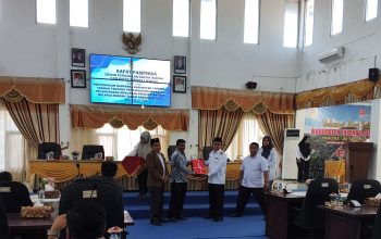 Ketua DPRD Ahmad Rivai Sibarani Buka Paripurna, DPRD Tapanuli Tengah Bedah Pertanggungjawaban APBD 2025