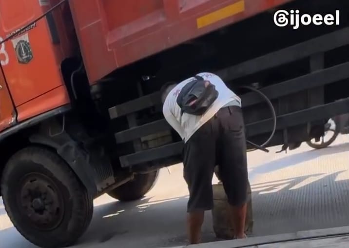 Viralnya Video Curi Sisah Solar, Supir Sudin LH Jakarta Utara Akui Kerap Dipotong Gaji Jika Kendaraan Rusak