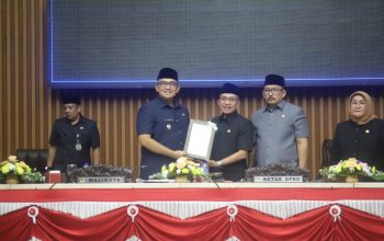 Rapat Paripurna DPRD Kota Bandung, Pendapatan Daerah Tembus Rp7,37 Triliun Rapat Paripurna DPRD Kota Bandung, Pendapatan Daerah Tembus Rp7,37 Triliun