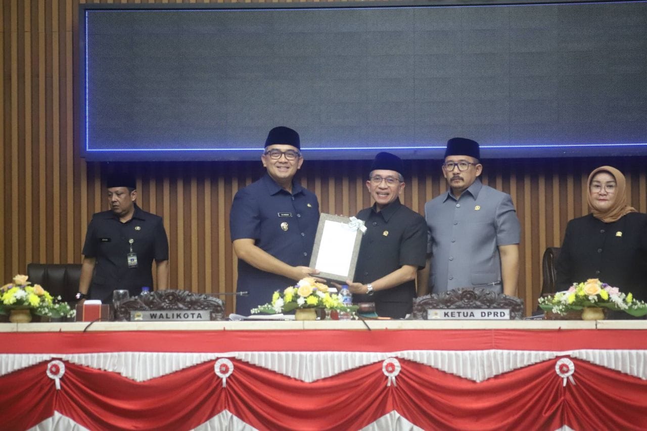Rapat Paripurna DPRD Kota Bandung, Pendapatan Daerah Tembus Rp7,37 Triliun