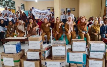 SMK Negeri 7 Palembang Menumbuhkan Rasa Peduli Kepada Anak Didik Dengan Cara Mengunjungi Panti Jompo SMK Negeri 7 Palembang Menumbuhkan Rasa Peduli Kepada Anak Didik Dengan Cara Mengunjungi Panti Jompo
