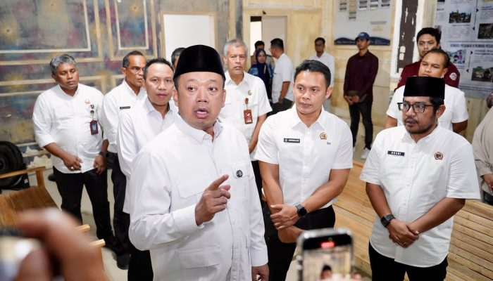 Wujud Peduli Korban Bencana, Menteri Nusron Tinjau Kantah Kabupaten Aceh Tamiang Pascabencana Hidrometeorologi Sumatera 2025