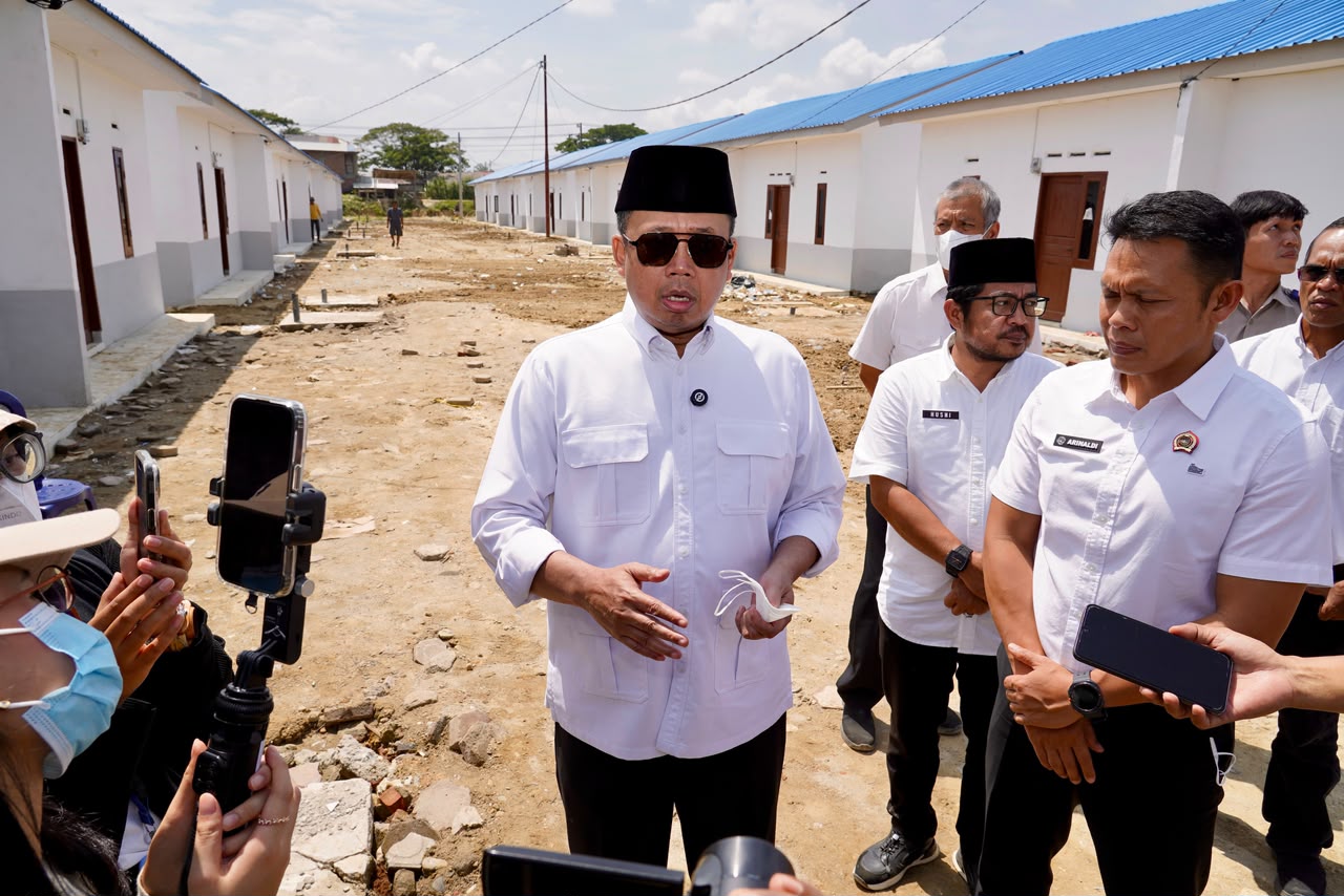 Kepedulian Menteri Nusron Kunjungi Korban Bencana Aceh Tamiang, Pastikan Lahan 100% Siap Digunakan Kepedulian Menteri Nusron Kunjungi Korban Bencana Aceh Tamiang, Pastikan Lahan 100% Siap Digunakan