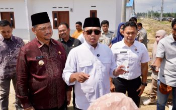 Kepedulian Menteri Nusron Kunjungi Korban Bencana Aceh Tamiang, Pastikan Lahan 100% Siap Digunakan Kepedulian Menteri Nusron Kunjungi Korban Bencana Aceh Tamiang, Pastikan Lahan 100% Siap Digunakan
