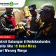 Patroli Gabungan di Kedokanbunder, Polisi Sita 15 Botol Miras dari Warung Warga
