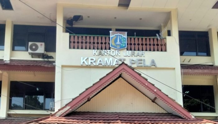 Kurang Perhatian dari Pejabat, Plafon Atap Kantor Kelurahan Kramat Pela Kebayoran Baru Jaksel Bolong