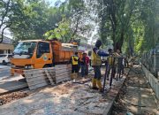 Pemkot Bandung Tertibkan 36 PKL dan Bangunan Liar di Jalan Rajiman