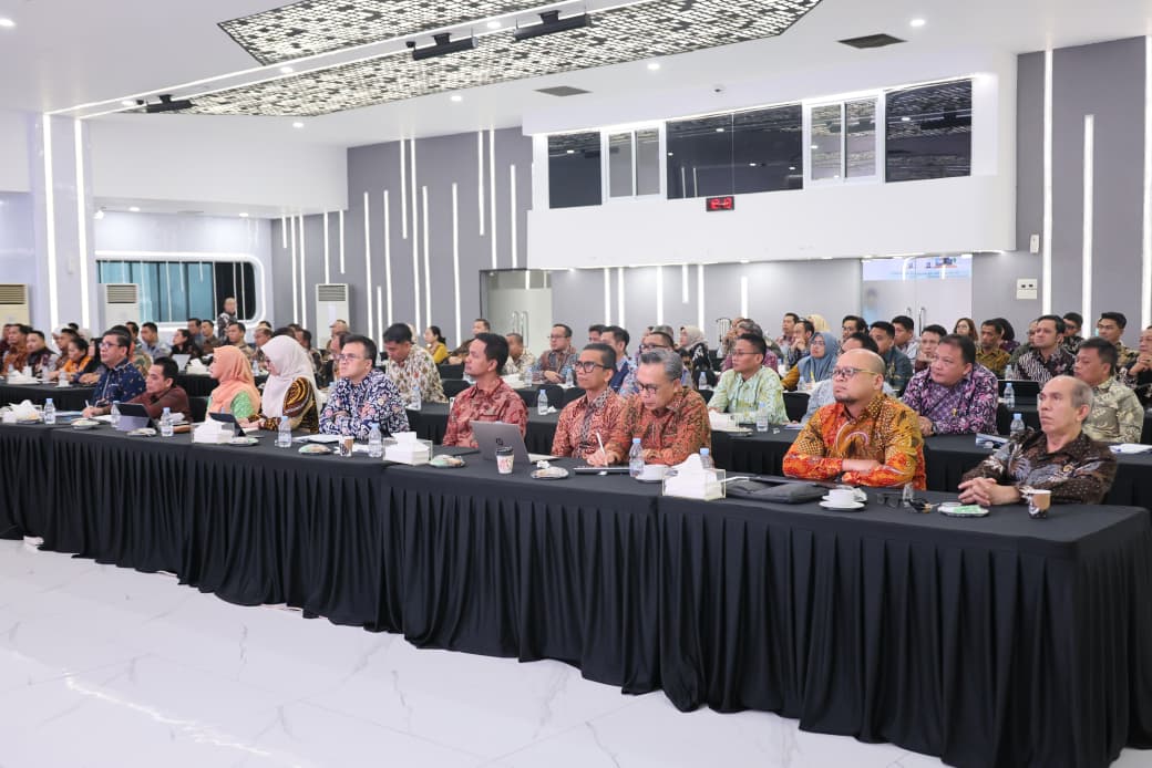 Transformasi Pelayanan, Menteri Nusron Siapkan Pola Karier Baru untuk Perkuat Profesionalisme Pegawai ATR/BPN Transformasi Pelayanan, Menteri Nusron Siapkan Pola Karier Baru untuk Perkuat Profesionalisme Pegawai ATR/BPN
