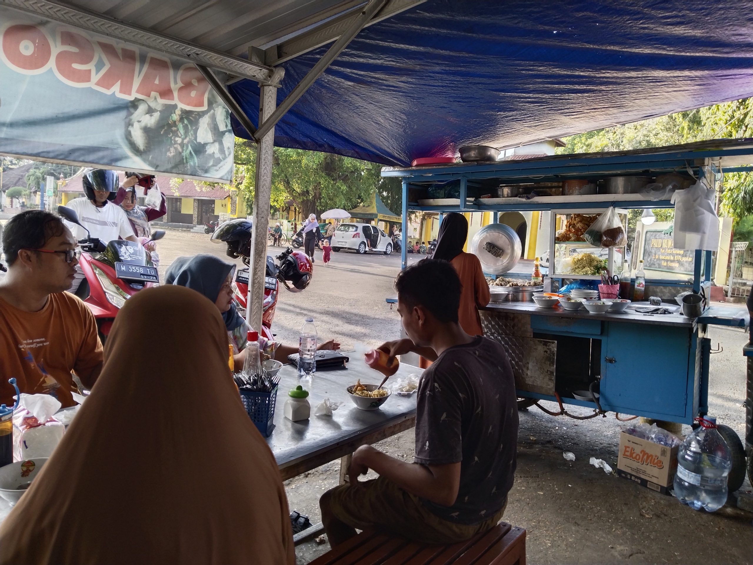 Bakso Pak Pri, Sensasi Bakso Lezat di Jantung Kota Sumenep, Pilihan Pas untuk Pecinta Kuliner