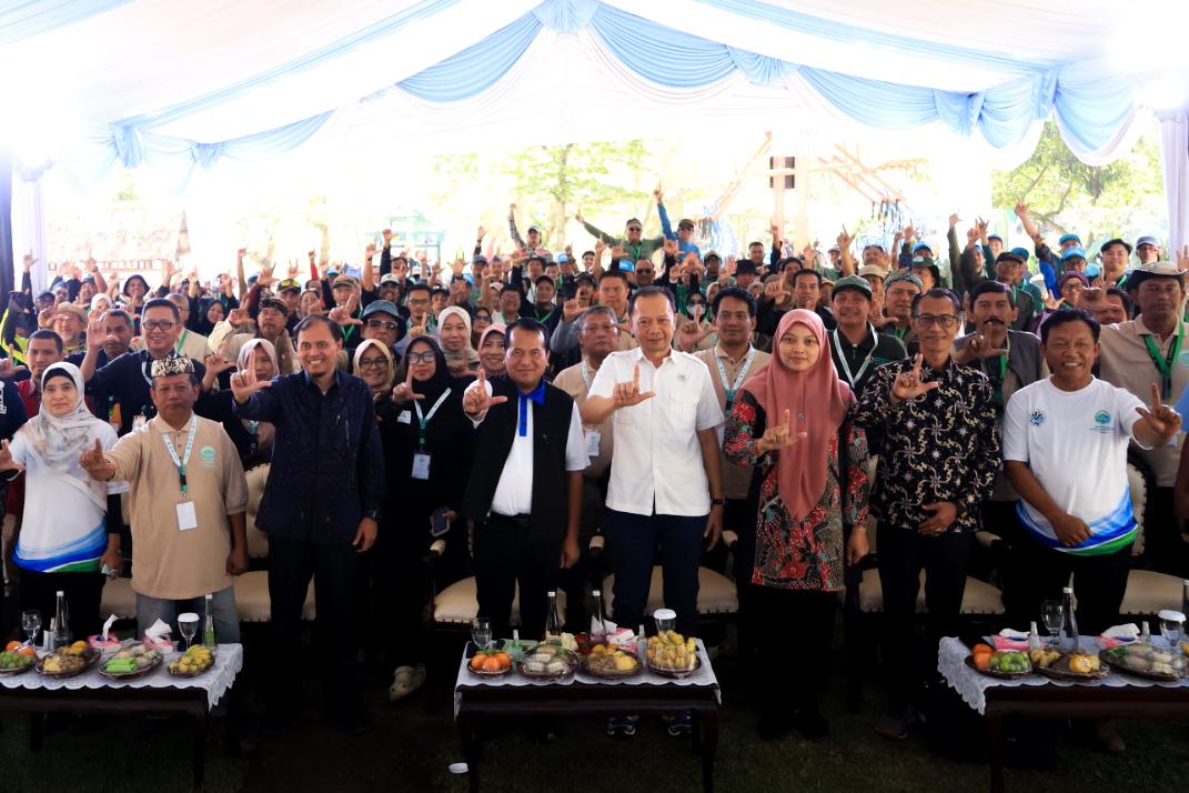 Menteri LH Jumhur : Komunitas Sungai Jadi Garda Terdepan Gerakan Pulihkan Sungai Indonesia