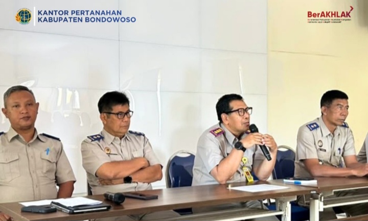 Pastikan Pelayanan Tepat Waktu, Kantah Bondowoso Gelar Monev