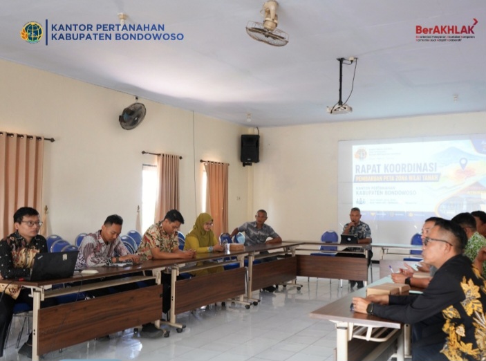 Sinergi Lintas Sektor: Kantah Bondowoso Koordinasikan Pembaruan Peta ZNT Bersama Instansi Terkait dan Para Camat