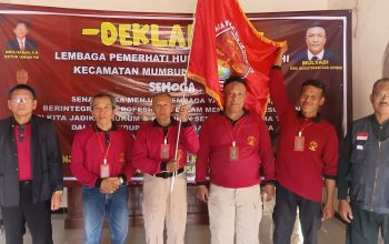 Deklarasi LPHI Kecamatan Mumbulsari Dikukuhkan, Tegaskan Komitmen Supremasi Hukum Deklarasi LPHI Kecamatan Mumbulsari Dikukuhkan, Tegaskan Komitmen Supremasi Hukum