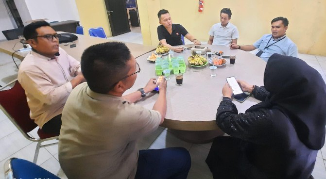 Klarifikasi Kepala Desa Kuripan Dan Resmi di Dampingi oleh Kantor Hukum Fortuna & Zevanna Law Firm