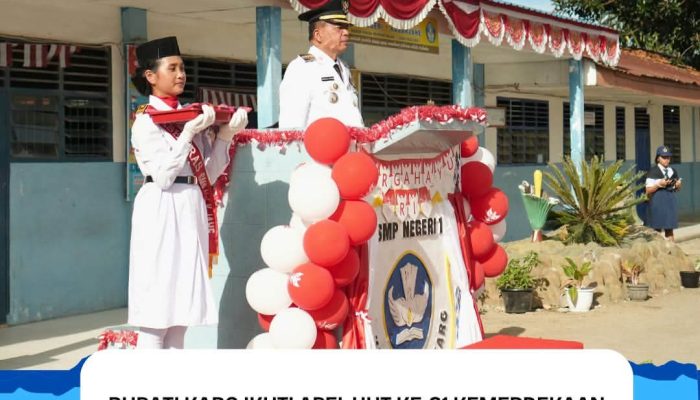 Bupati Karo Ikuti Apel HUT ke-81 Kemerdekaan Republik Indonesia di SMP Negeri 1 Kabanjahe
