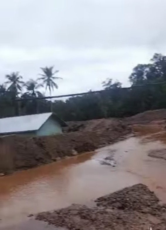 Tanggul Hutanabolon Jebol Berulang, Warga Pertanyakan Keseriusan Pemkab Tapanuli Tengah: Jangan Sampai Terlihat  Lempar Tanggung Jawab