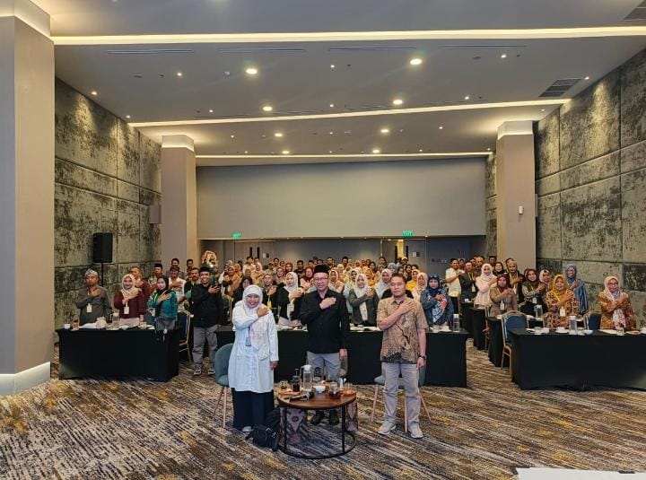 Bimtek Pakan Ternak Ayam, Anggota DPR RI H.M.Nur Purnamasidi Ajak Peserta Ubah Limbah Organik Jadi Bernilai Ekonomi