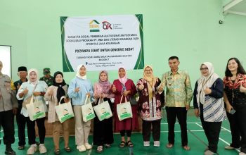 Puluhan Alat Kesehatan Disalurkan untuk Posyandu Pasirjambu, PT MBK Ventura Gandeng OJK Edukasi Warga