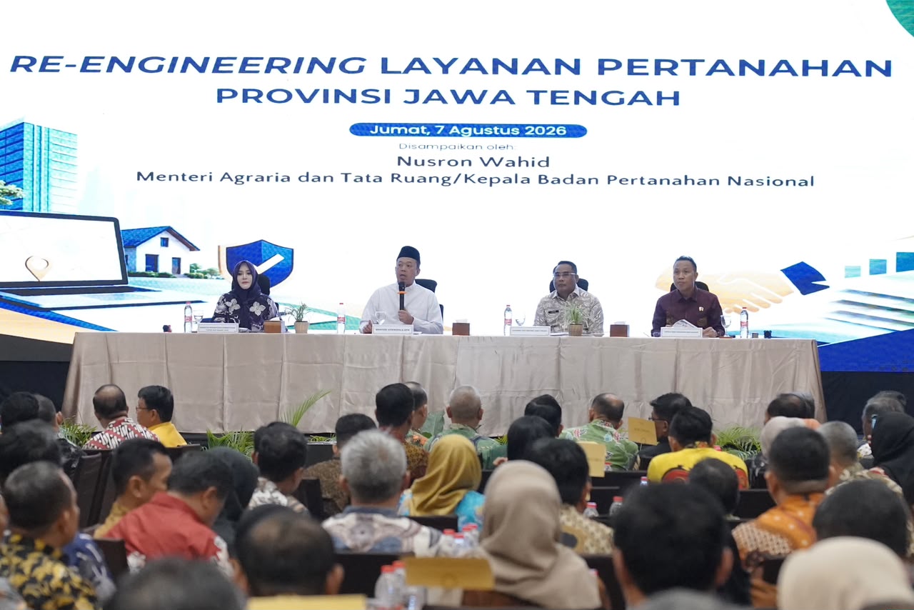 17 Agustus Mulai Terapkan Layanan Peralihan Hak, Menteri Nusron Ajak BPKAD dan IPPAT Se-Jateng Fokus Transformasi Layanan Pertanahan