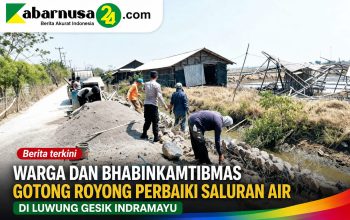 Warga dan Bhabinkamtibmas Gotong Royong Perbaiki Saluran Air di Luwung Gesik Indramayu Warga dan Bhabinkamtibmas Gotong Royong Perbaiki Saluran Air di Luwung Gesik Indramayu