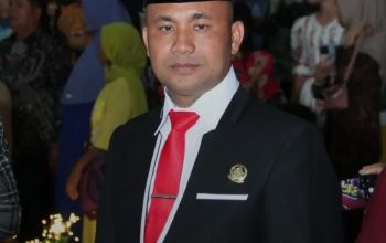 Bukan Bungkam, Famoni Gulo Tegaskan Bapemperda Tak Boleh Mandek: “Tapteng Naik Kelas” Jangan Cuma Jadi Slogan Bukan Bungkam, Famoni Gulo Tegaskan Bapemperda Tak Boleh Mandek: “Tapteng Naik Kelas” Jangan Cuma Jadi Slogan
