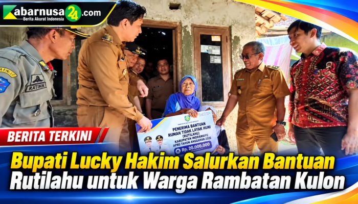 Bupati Lucky Hakim Salurkan Bantuan Rutilahu untuk Warga Rambatan Kulon