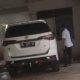 Mantan Kepala SMA Negeri 3 Palembang Disorot Warga Diduga Rutin Kunjungi Seorang Perempuan di Rumah Kost