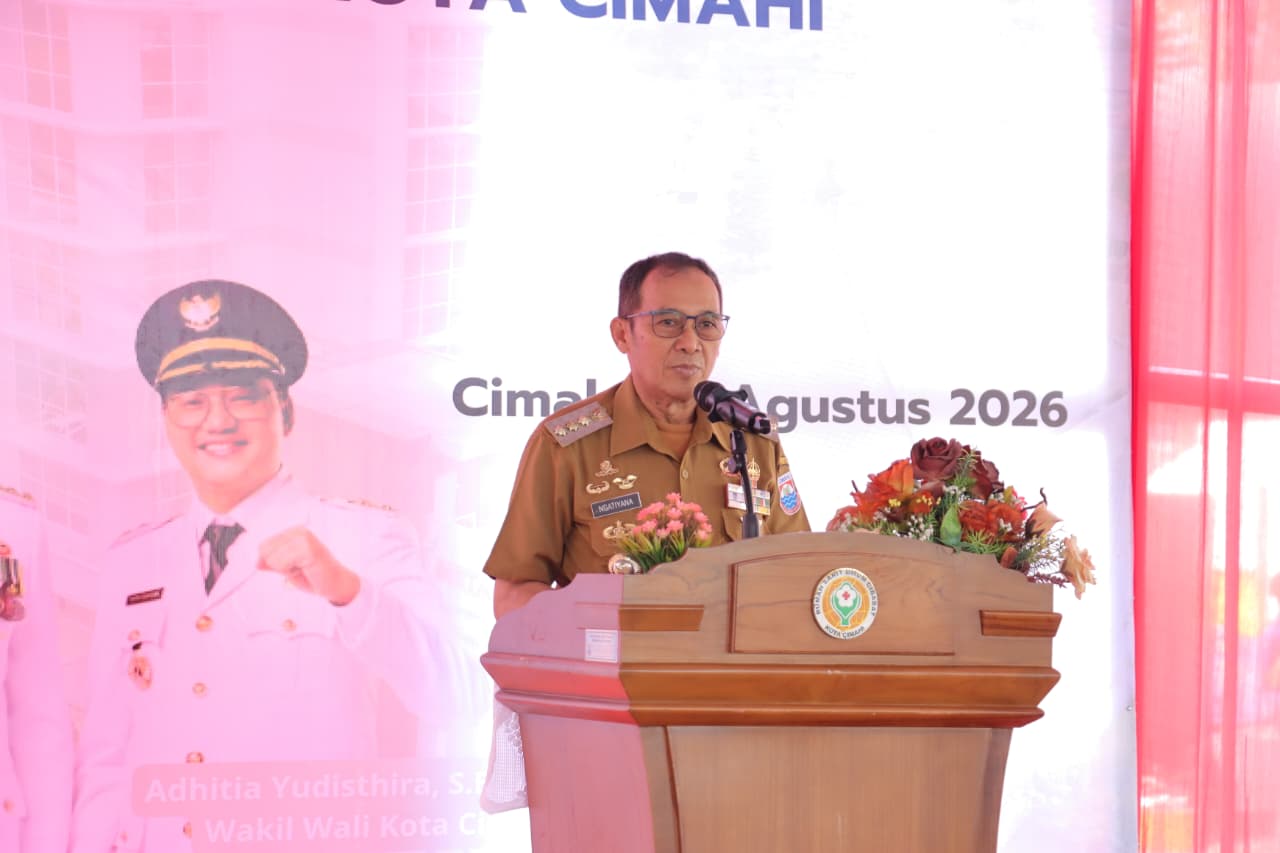 PENANAMAN POHON PENGGANTI DALAM RANGKA PENATAAN GERBANG DEPAN RSUD CIBABAT