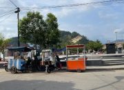 Retribusi Parkir Alun-Alun Pandan Dipertanyakan: Pedagang Dikutip Rp100 Ribu, Target Setoran Rp18 Juta Mengundang Sorotan