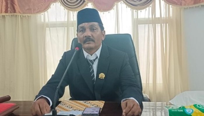 Ketua DPRD Tapteng Tantang Buka-bukaan Anggaran: “Kalau Tidak Ada yang Dicuri, Kenapa Harus Takut?”