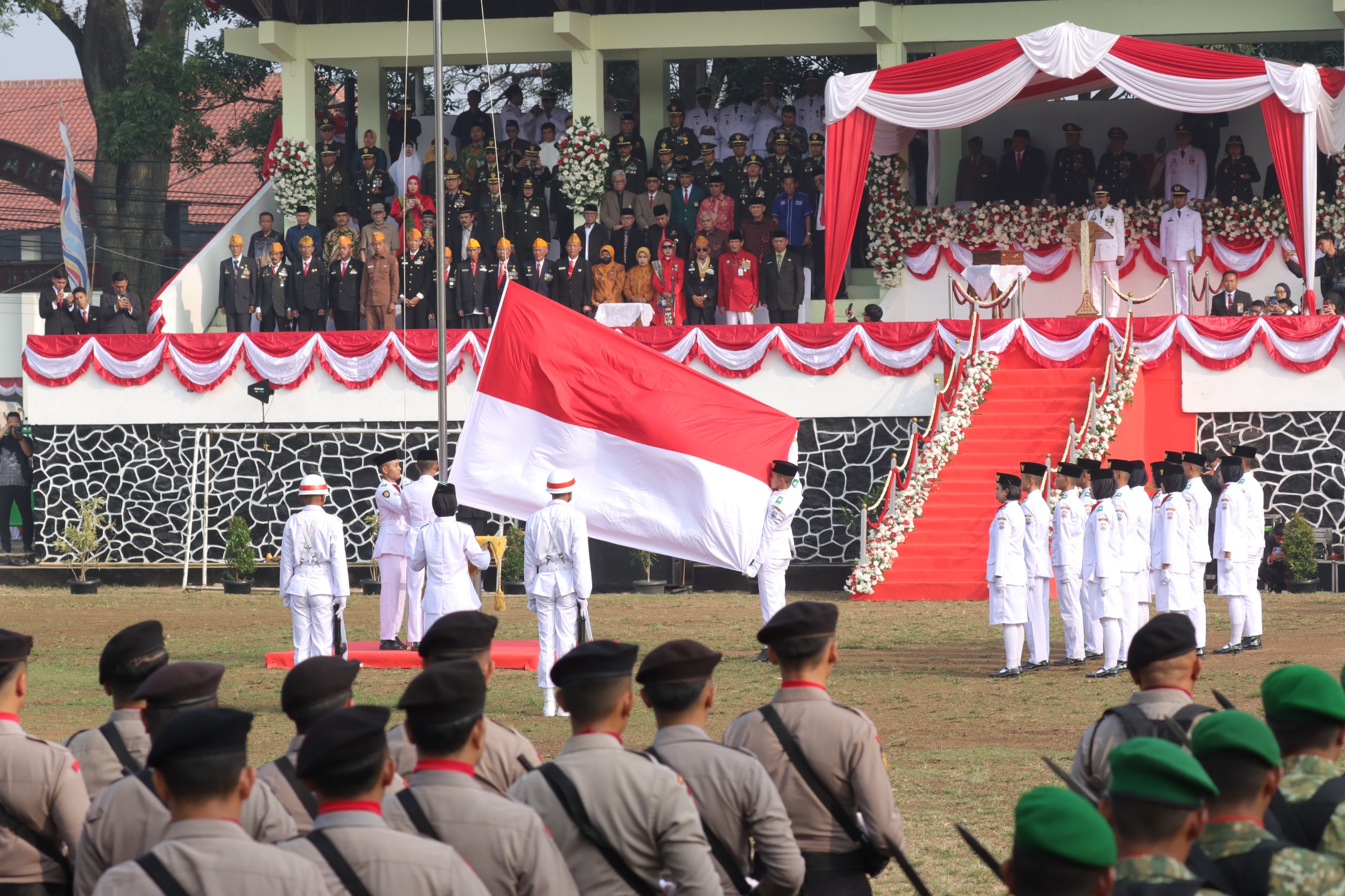 HUT ke-81 RI, Ngatiyana: Kemerdekaan Harus Diisi dengan Kerja Nyata untuk Masyarakat HUT ke-81 RI, Ngatiyana: Kemerdekaan Harus Diisi dengan Kerja Nyata untuk Masyarakat