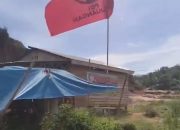 HUT RI ke-81 di Hunian Mandiri Tukka Disorot, Bendera Partai Disebut Dominasi Lokasi Bencana