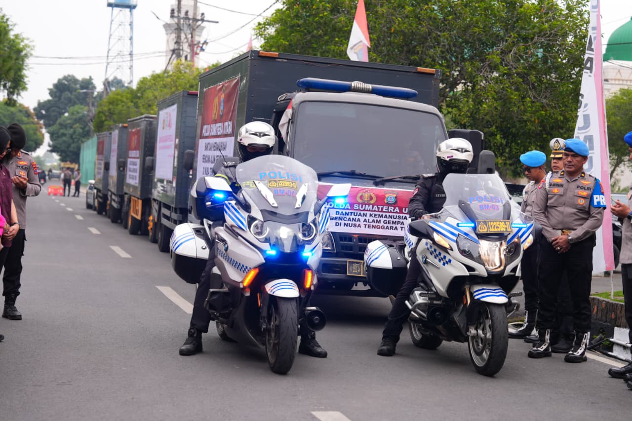 Polda Sumut Berangkatkan 25 Ton Bantuan Kemanusiaan Tahap Pertama untuk Korban Gempa NTT