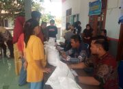 Bantuan Beras 30 Kg Disalurkan, 1.001 KPM desa Pawidean Jatibarang Disambut Antusias Bantuan Beras 30 Kg Disalurkan, 1.001 KPM desa Pawidean Jatibarang Disambut Antusias