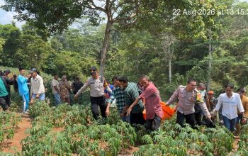 Polres Lampung Utara Evakuasi Jenazah dan Olah TKP Penemuan Mayat di Sungkai Jaya Polres Lampung Utara Evakuasi Jenazah dan Olah TKP Penemuan Mayat di Sungkai Jaya