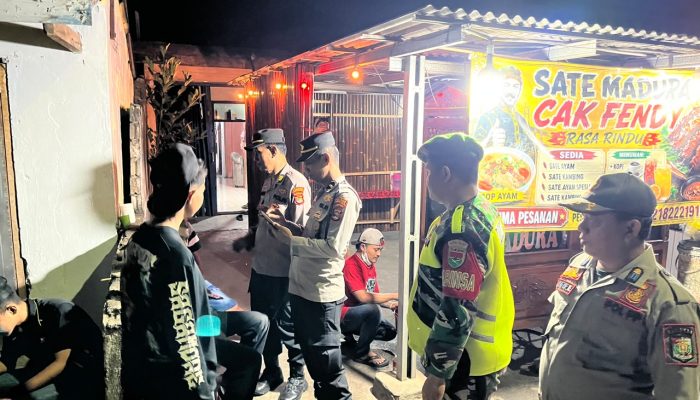 * Polres Lampung utara Bersama TNI dan Satpol PP Gelar Patroli Skala Besar Cegah Gangguan  Kamtibmas *