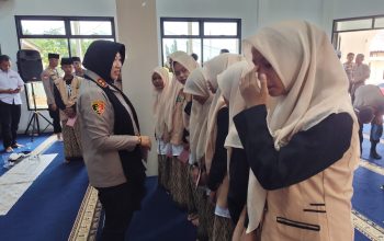 Polres Lampung Utara Peringati Maulid Nabi Muhammad SAW 1448 H,Kapolres Santunin Anak-anak Yatim